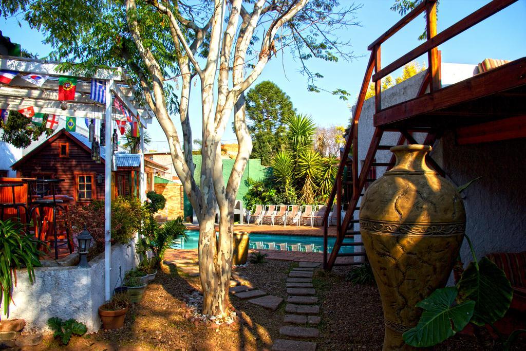 Homebase Melville Backpackers Johannesburg Exterior foto