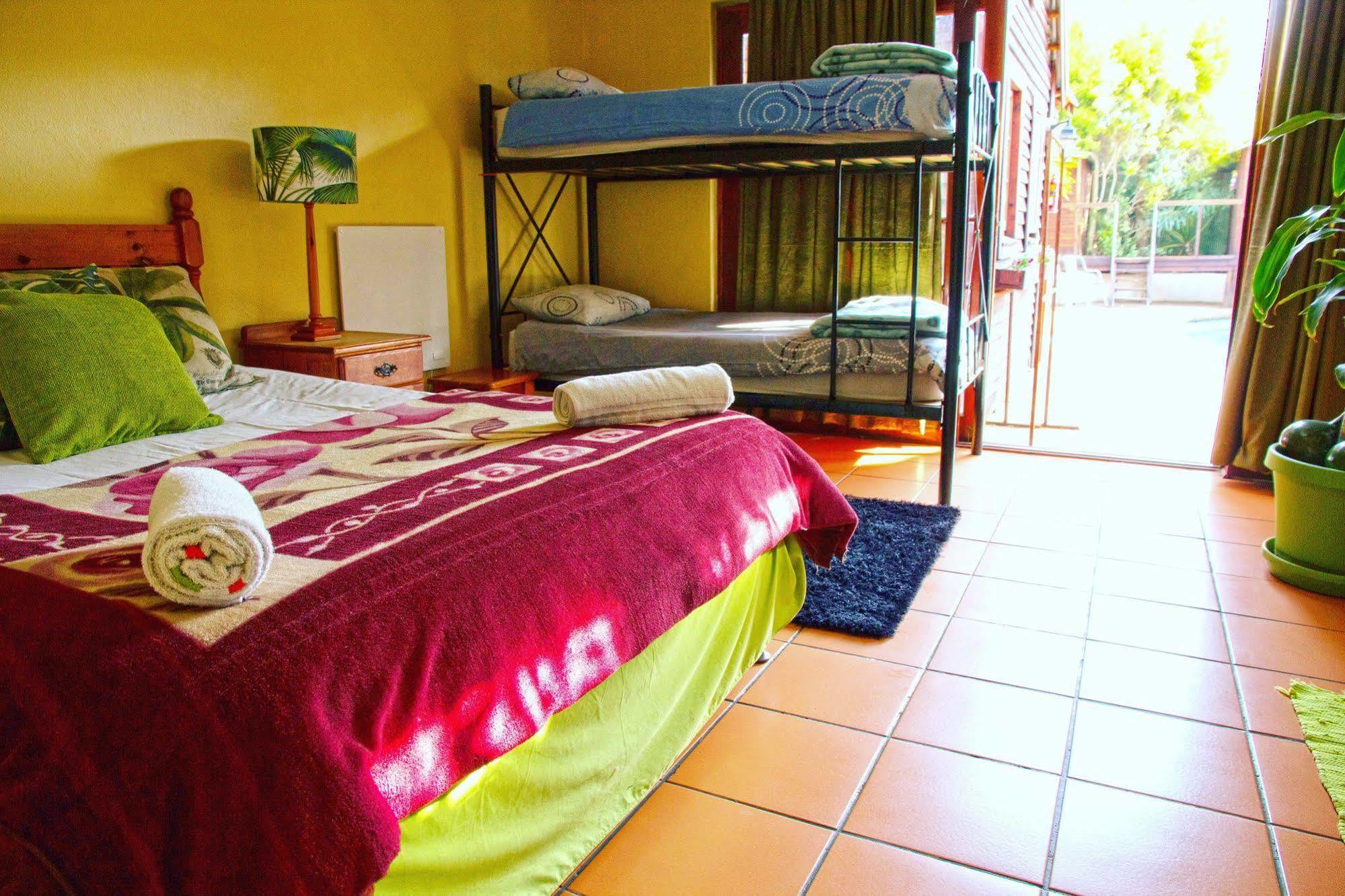 Homebase Melville Backpackers Johannesburg Exterior foto