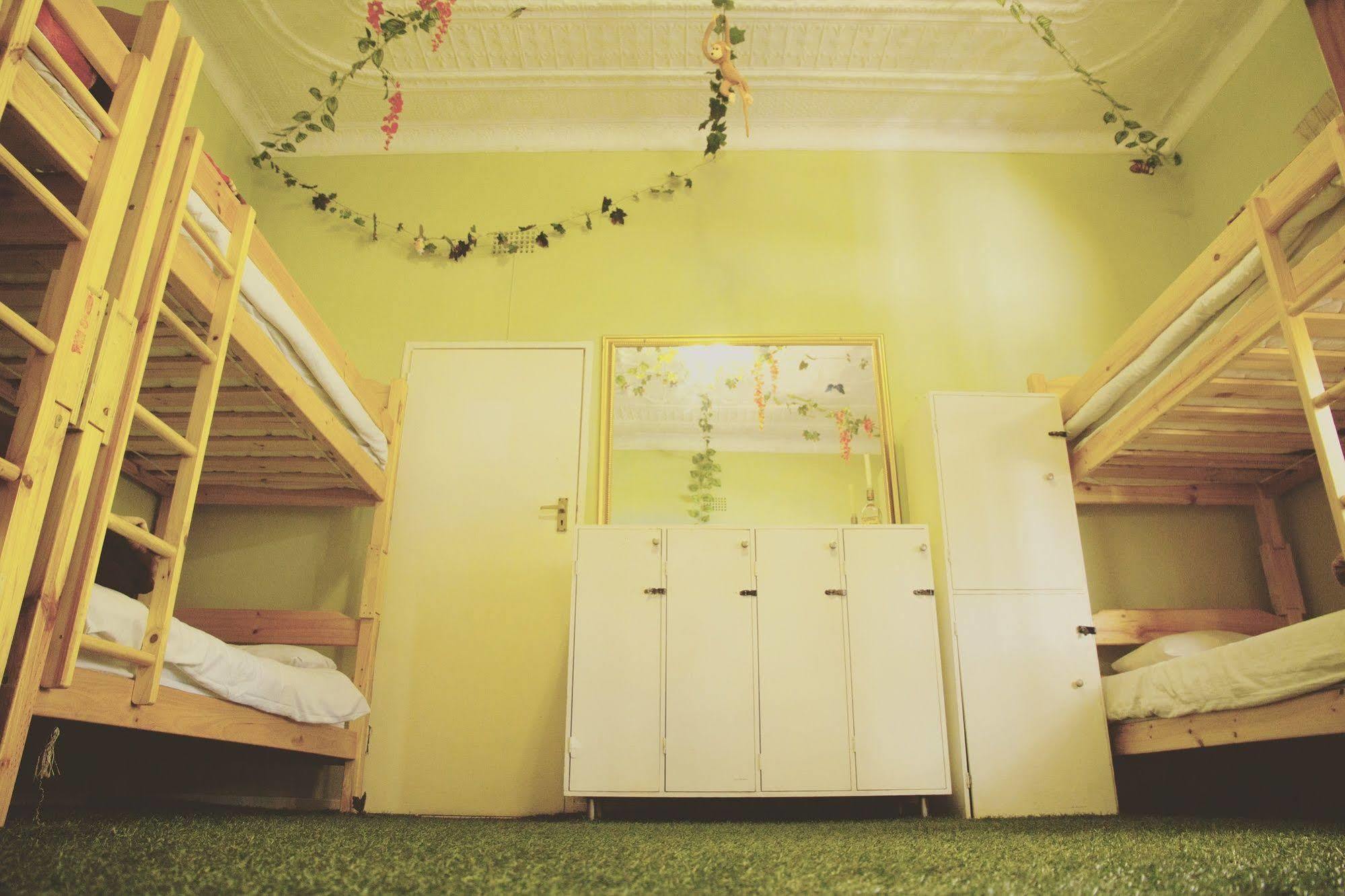 Homebase Melville Backpackers Johannesburg Exterior foto